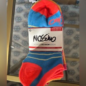 Women no show socks 10 pairs
sock size 9-11
shoe size 4-10